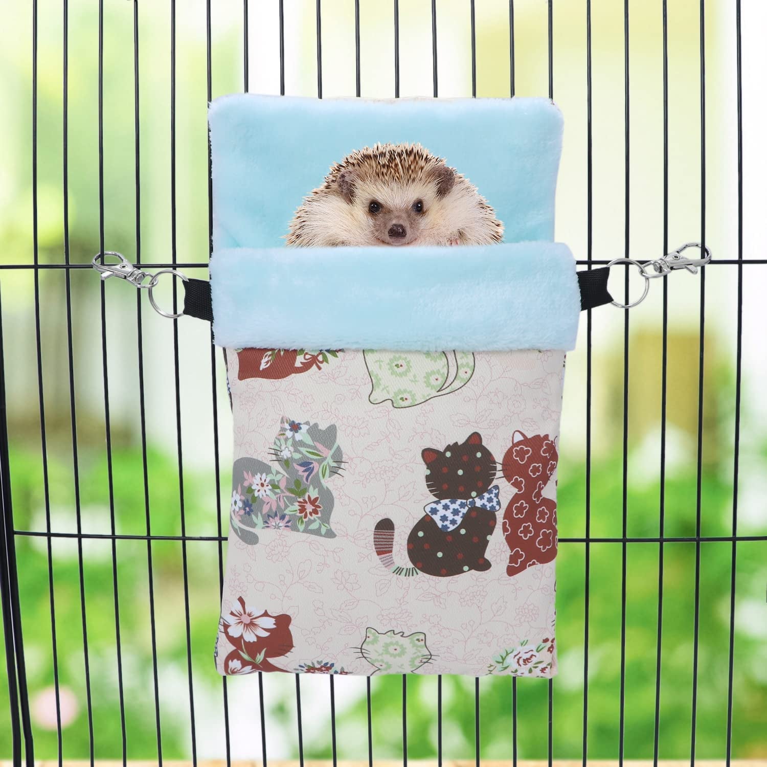 Cozy Cat-themed Sleeping Pouch for Small Pets - Perfect Bed for Hamsters, Hedgehogs, Sugar Gliders, and Squirrels (Medium Size, Pretty Pink)