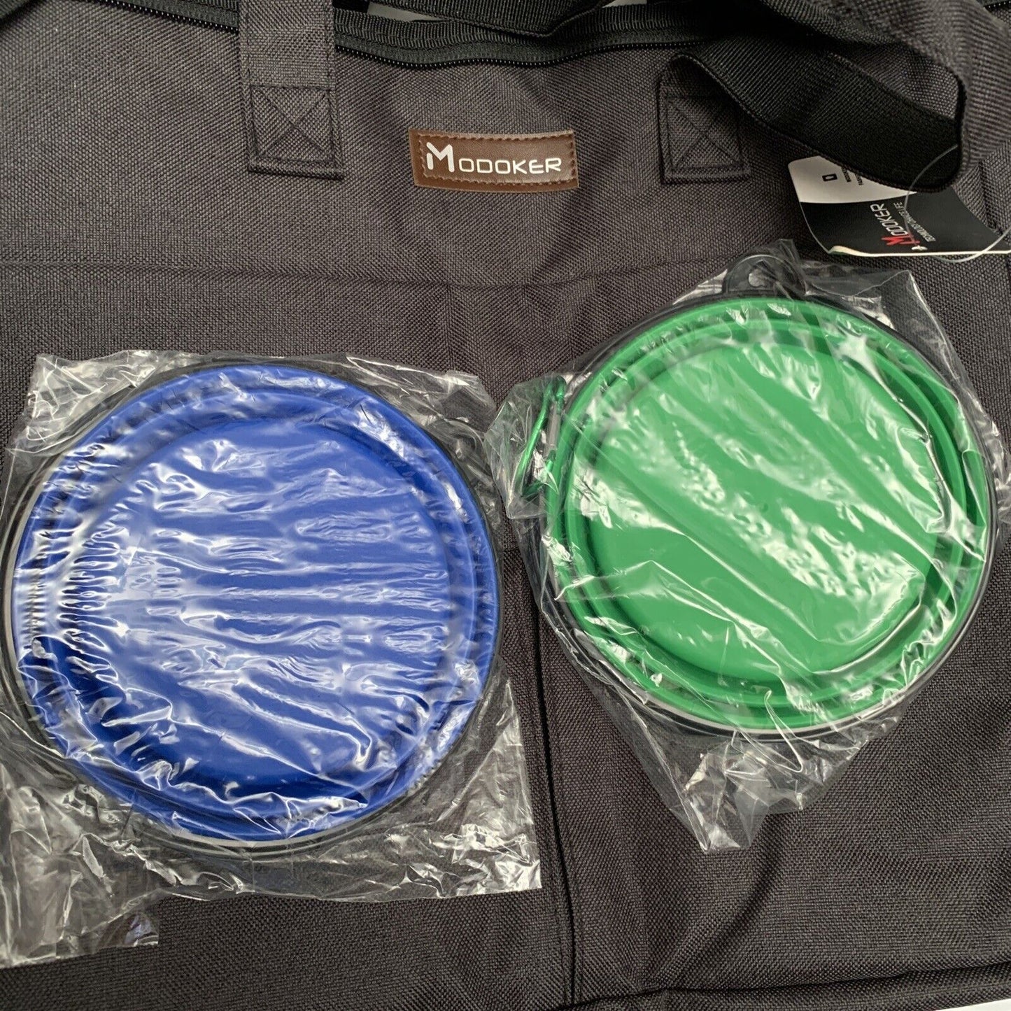 "Ultimate Pet Travel Set: Modoker Airline Approved Bag for Stylish Weekend Adventures with Your Furry Friend!"