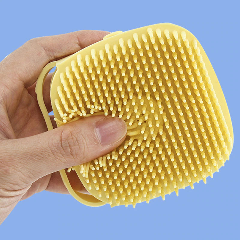 "Ultimate Pet Grooming Glove - Pamper Your Furry Friend with a Gentle and Luxurious Bathing Experience!"