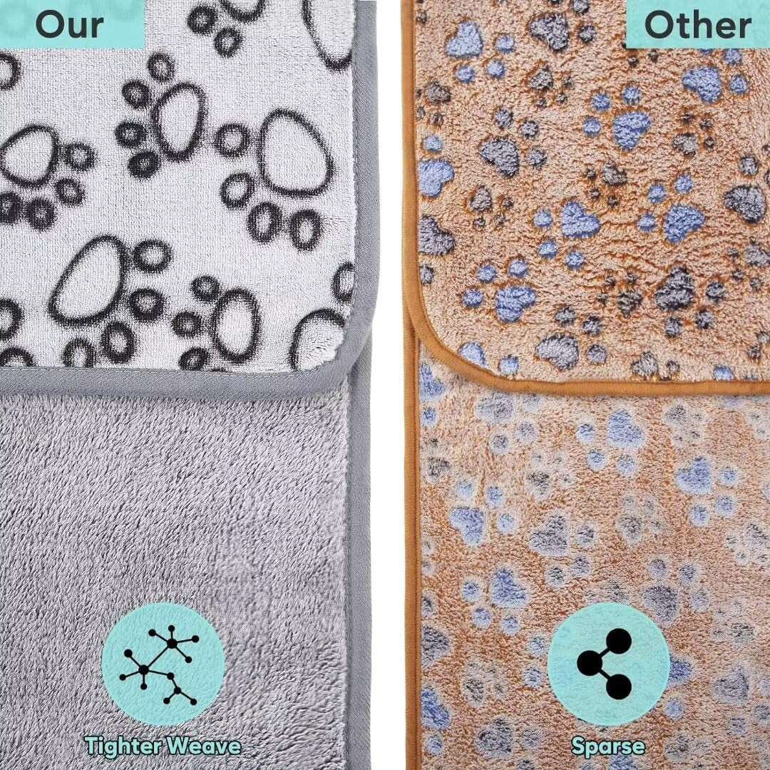 "Ultimate Comfort for Your Furry Friend: Premium Soft Dog Blanket - Washable, Calming and Perfect for Medium and Small Dogs - The Ideal Pet Gift!"