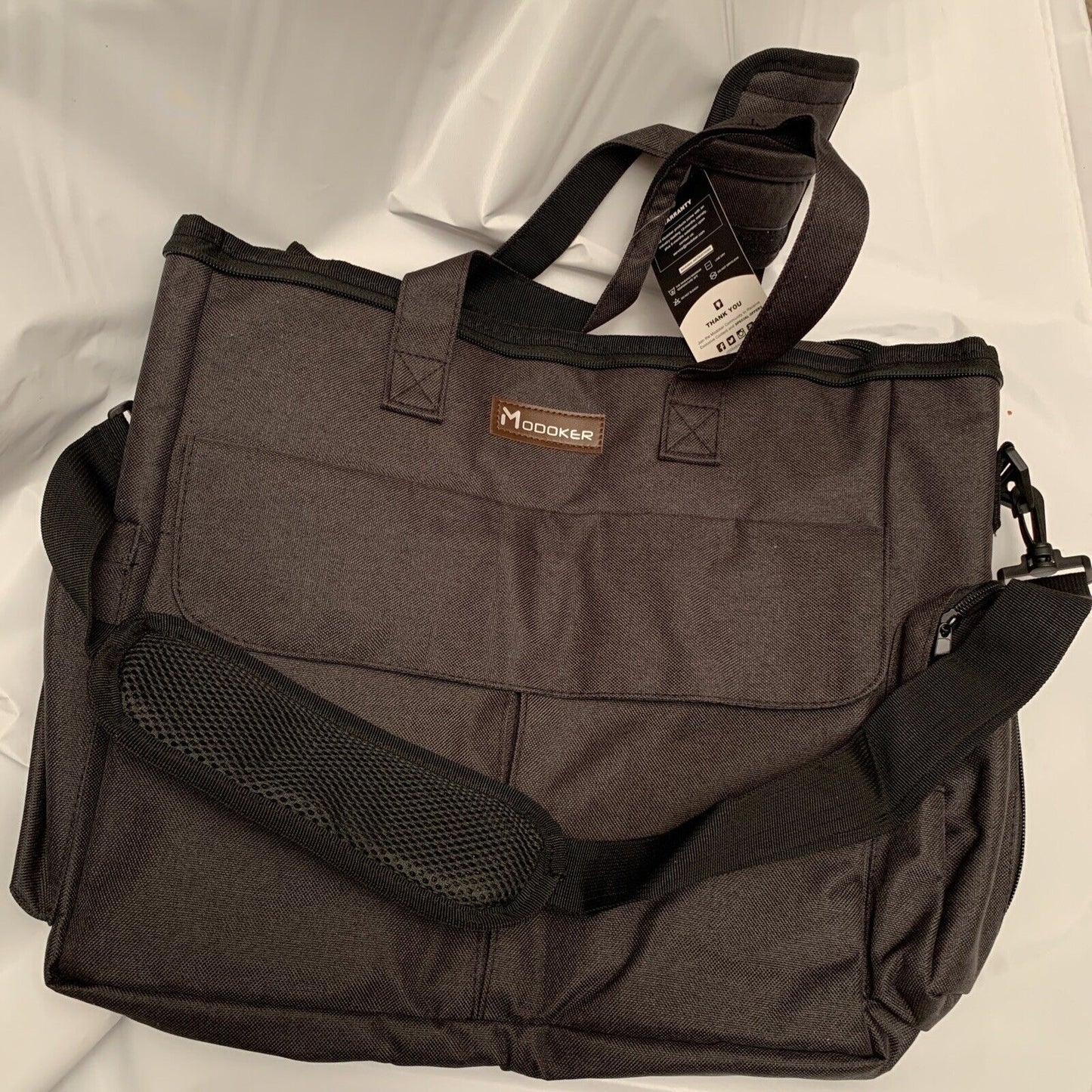 "Ultimate Pet Travel Set: Modoker Airline Approved Bag for Stylish Weekend Adventures with Your Furry Friend!"