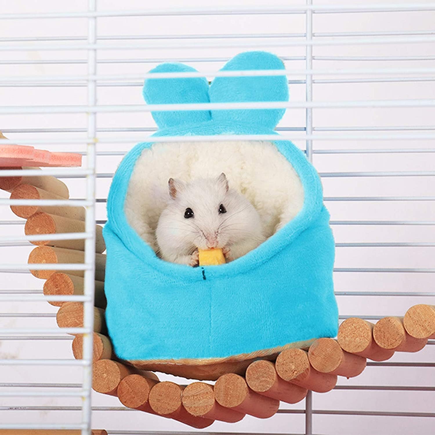 "Cozy Blue Hamster Mini Bed: The Perfect Nest for Small Pets, Lightweight and Warm, Ideal Cage Accessory for Dwarf Hamsters"